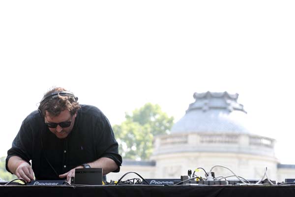 THE 2 BEARS - 2014-05-31 - PARIS - Parc de Bagatelle - 